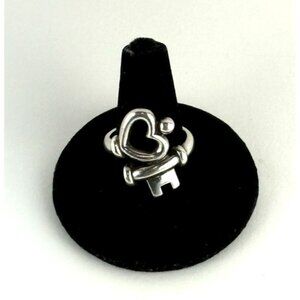 James Avery "Key To My Heart" Ring 925 Sterling Silver Size 8.25-Pretty